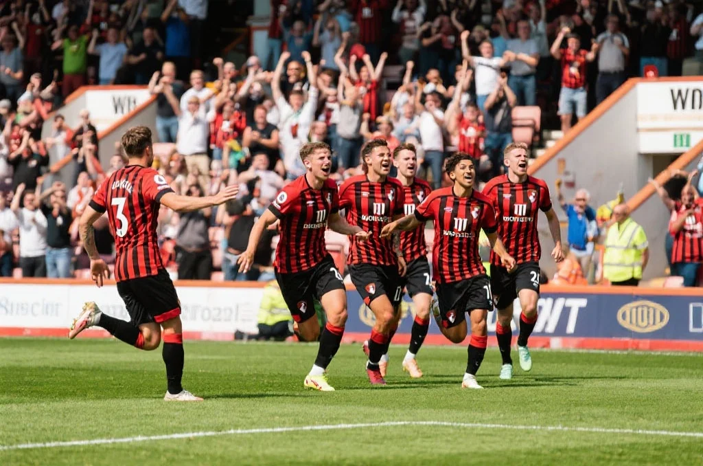 AC米兰传奇球员在绿茵场上庆祝